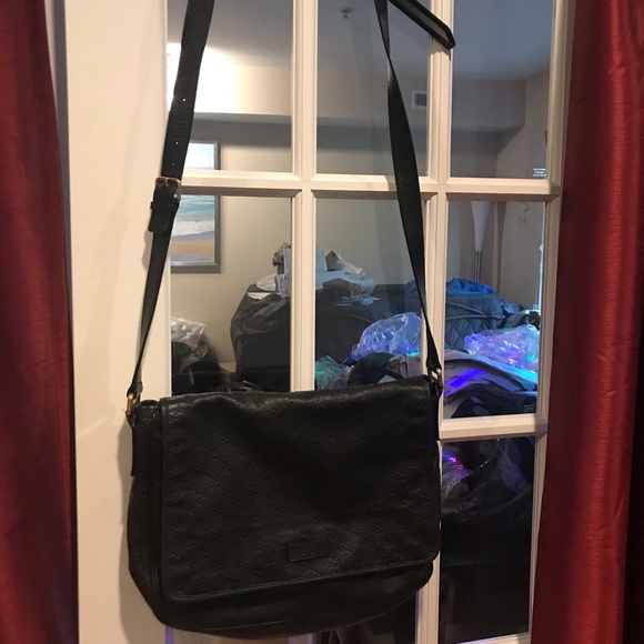 Gucci Other - Gucci messenger bag !!!Firm